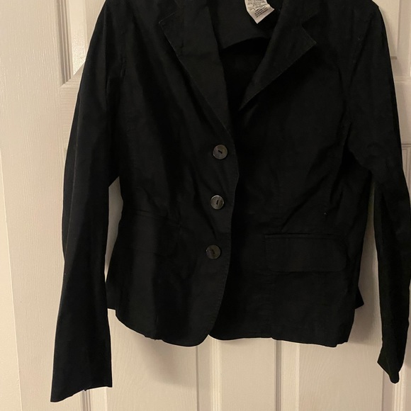 Blazer - Picture 2 of 4